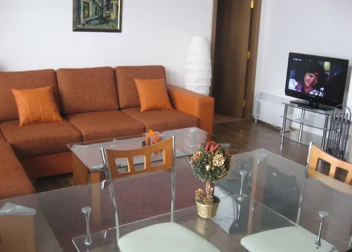 Grand Monastery Lejlighedshotel